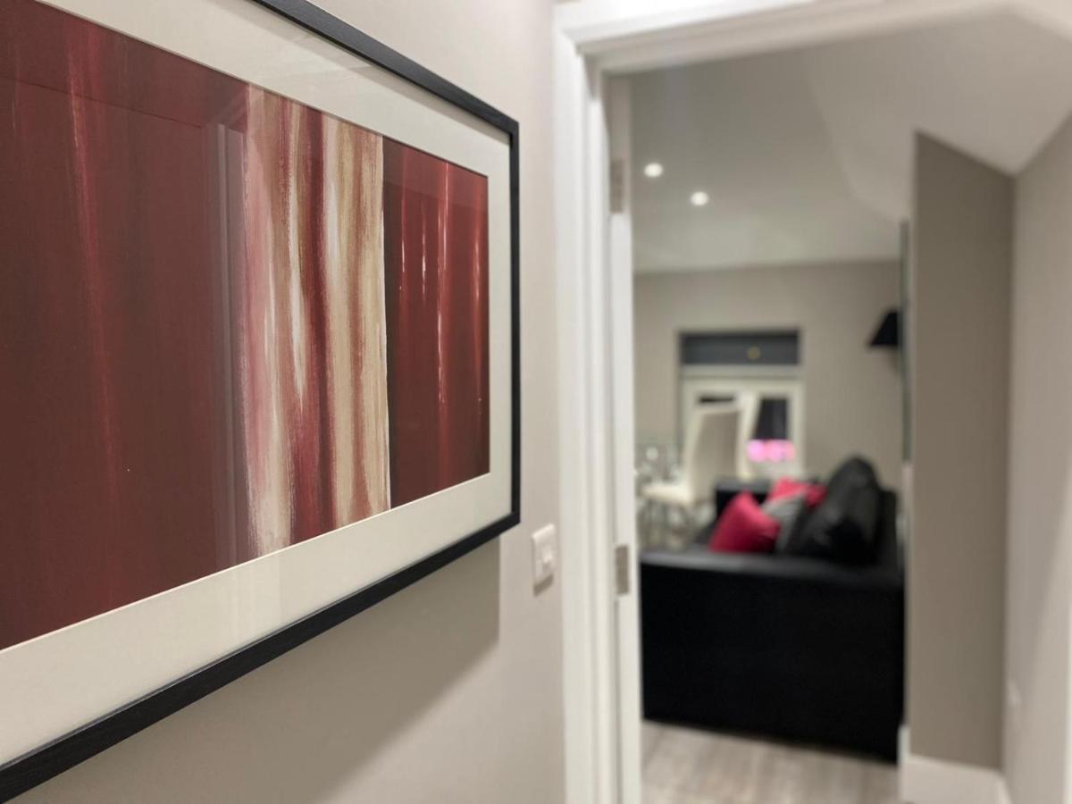Amazing Central High Street Self Contained Apartments By Syl Watford  Exteriér fotografie