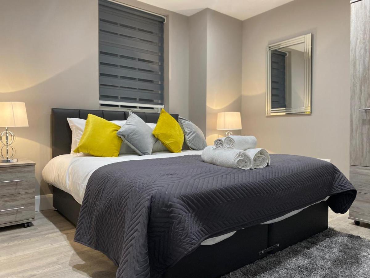 Amazing Central High Street Self Contained Apartments By Syl Watford  Exteriér fotografie